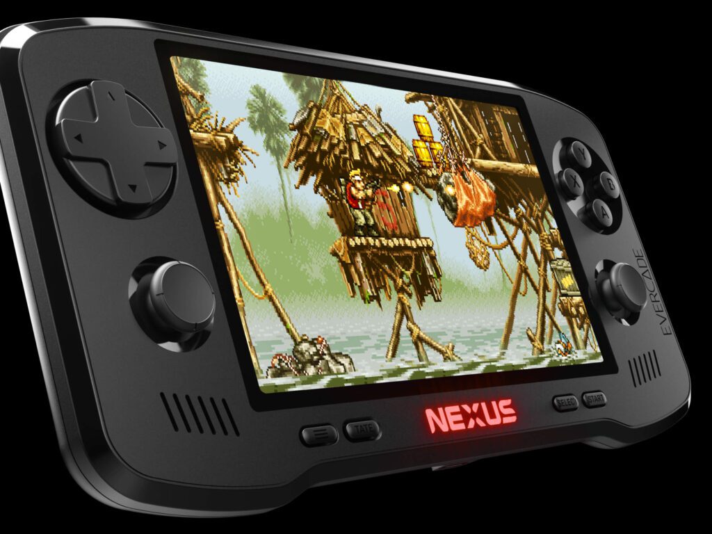 Evercade Nexus avec un jeu rétro affiché à l’écran